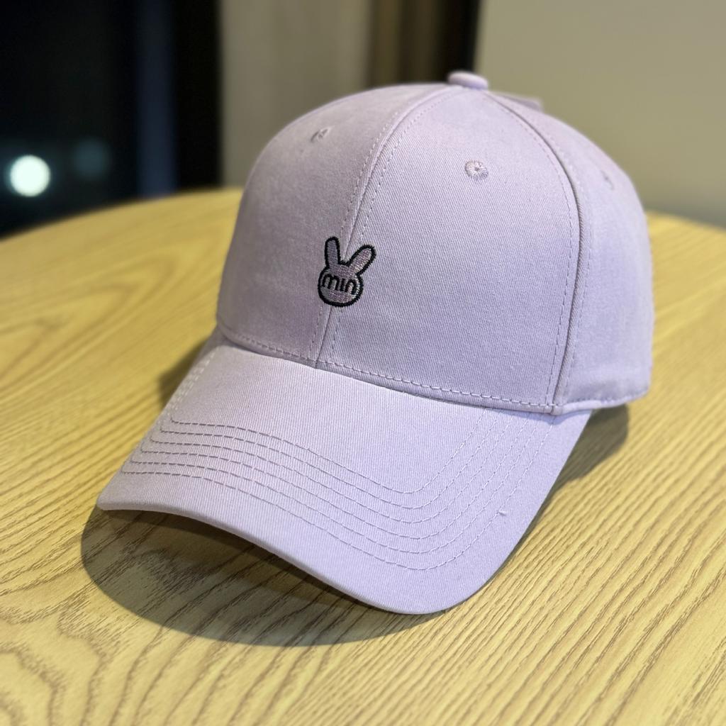 Spring and summer new cartoon embroidered baseball cap for women, versatile hard-brimmed cap, outdoor sun hat that makes the face look smaller and