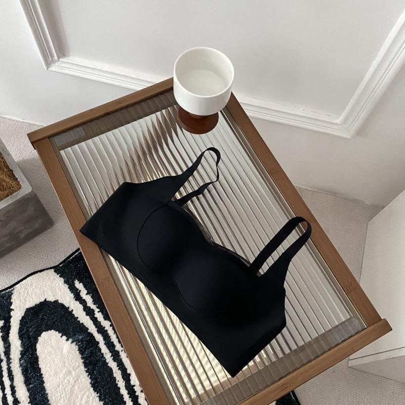 Seamless Strapless Wire-Free Push-Up Bra for Small Chests