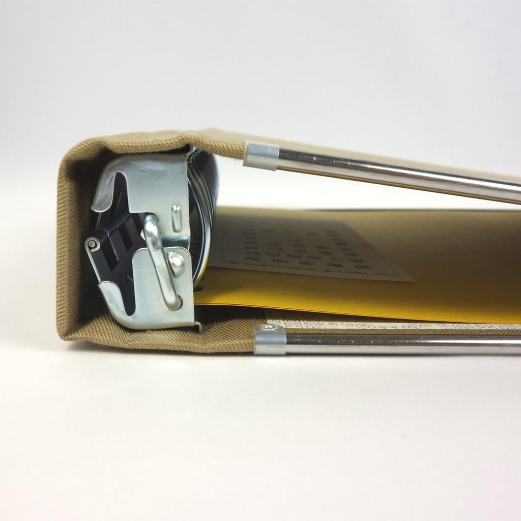 KOKUYO File Binder Cloth Pasted B5 Horizontal with Metal Border 18 Holes Holds 200 Sheets Ha-125