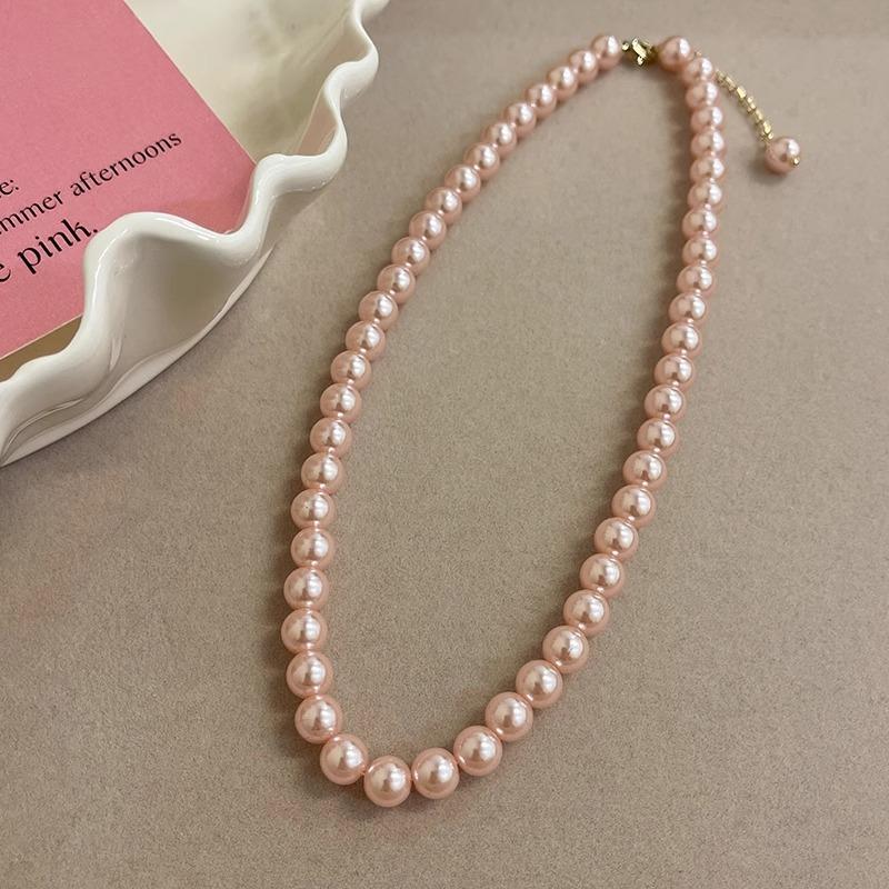 Collier de Perles de Verre pour Femmes, Convient pour l'Automne et l'Hiver, avec une Chaîne pour Pull, Un Élégant Collier de Perles pour le Cou.