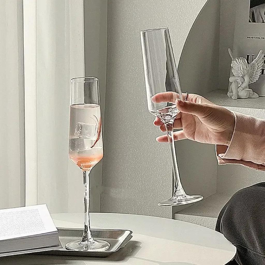 Minimalist Long Stem Champagne Flutes Clear Crystal Glasses for Sparkling Wine Home Bar Party Decor