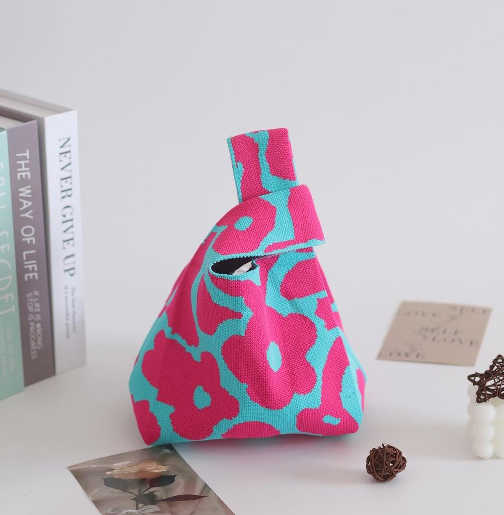 Trendy Knit Bucket Bag For Women Soft And Spacious Tote Bag With Eye-catching Patterns Ideal For Daily Wear And Gifts