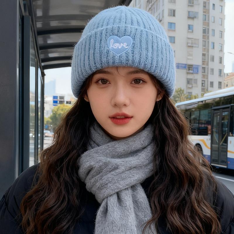 Autumn and Winter Warmth, Love Letter Embroidered Hat, Women's Big Head, Knitted Hat, Ear Protection, Cold Protection Beanie