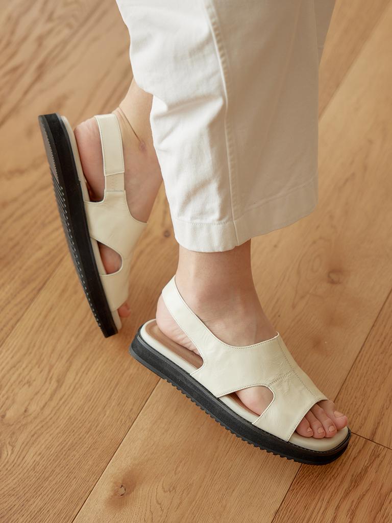 Byeuuns Bms22011 Cross Sandal / 2Colors