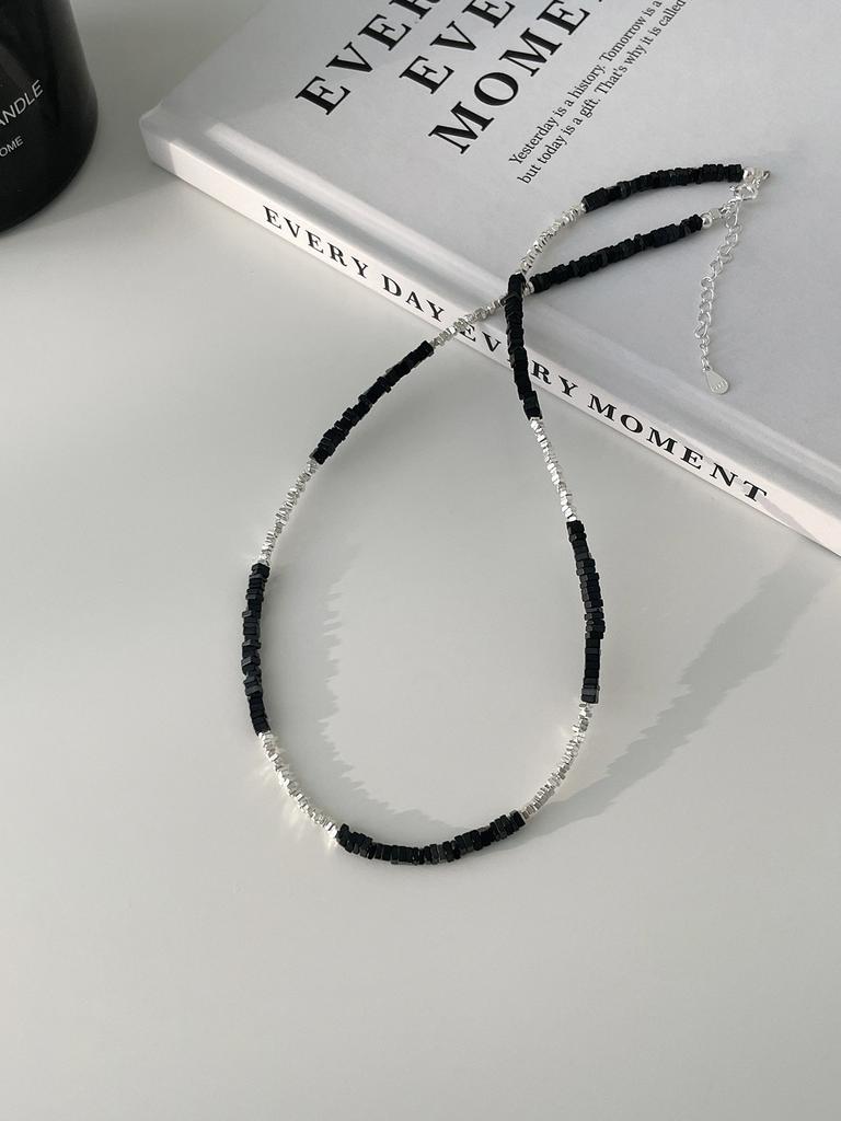 925 sterling silver broken silver necklace women's light luxury niche cold black and white color matching collarbone chain high-end neck chain