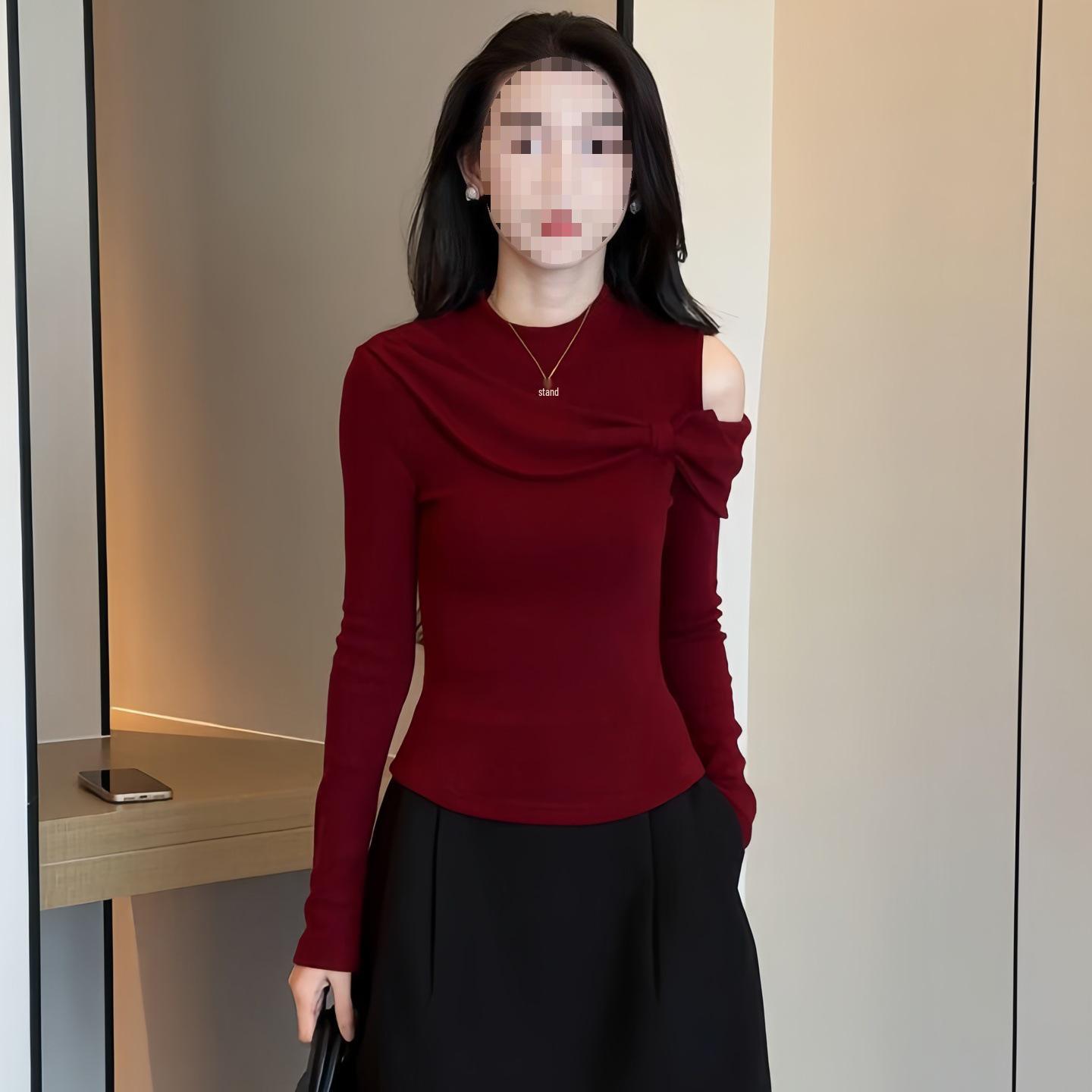 

Elegant Off-Shoulder Knitwear & Bud Skirt Two-Piece Set for Women – Winter New Arrivals XL [60-68 kg]