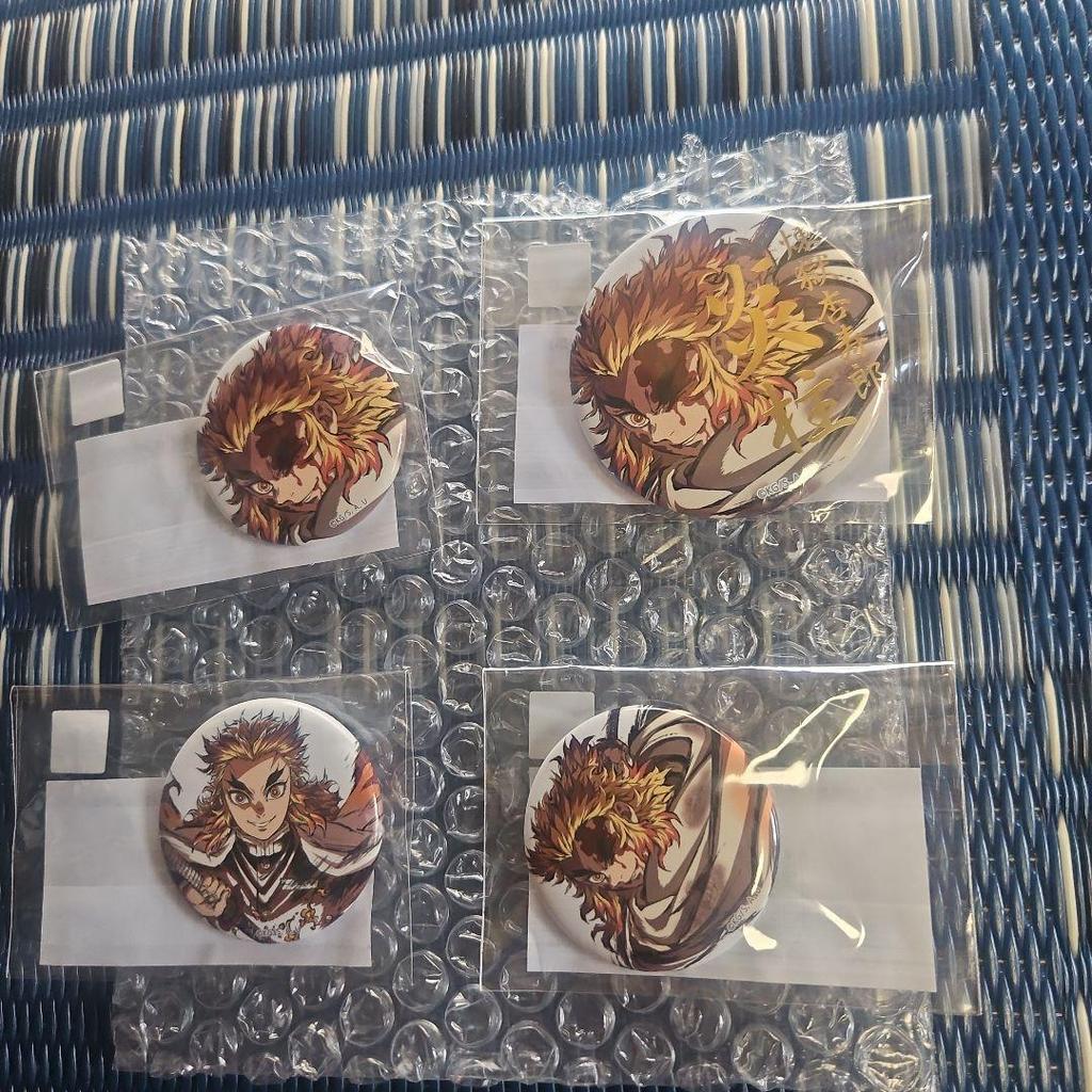 [USED] Demon Slayer: Kimetsu no Yaiba Rengoku Kyojuro WEBSHOP Lottery Badge Set of 4