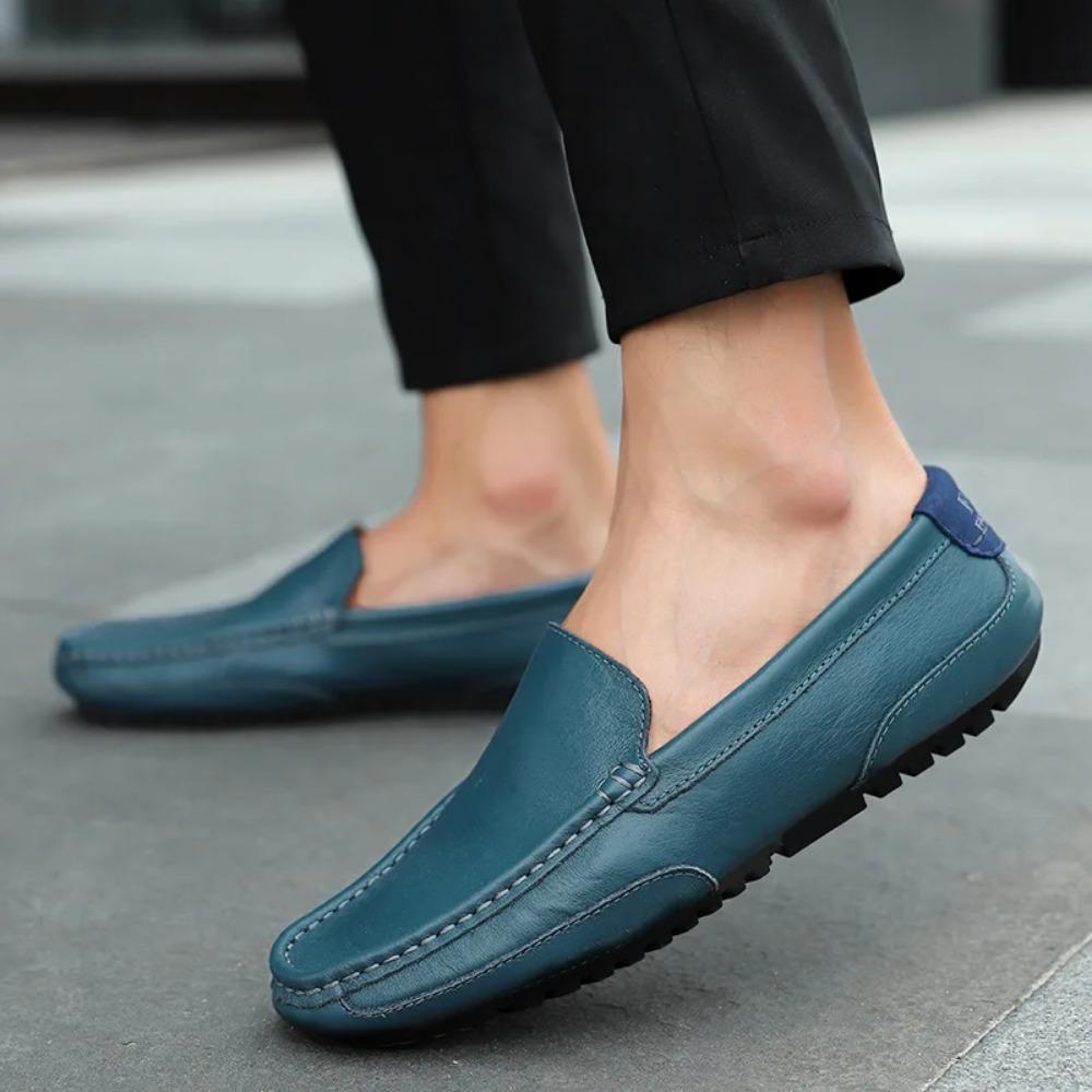 

New Casual Mens Driving Shoes Leather Loafers Breathable Comfortable footwear male Lightweight Slip on Fashion Flats Moccasins 38