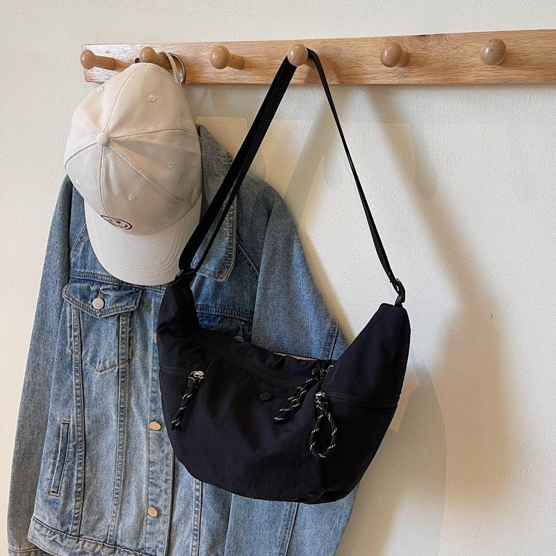 2025 Fashionable New Women's Leisure Large-capacity Croissant Lightweight One-shoulder Underarm Bag Simple One-shoulder Dumpling Bag