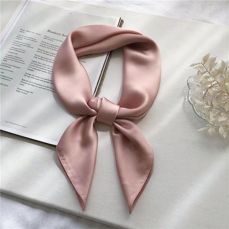 Jednokolorowa jedwabna chusta kwadratowa chusta imitacja jedwabiu chusta letnia urocza Yiwu mała kwadratowa chusta