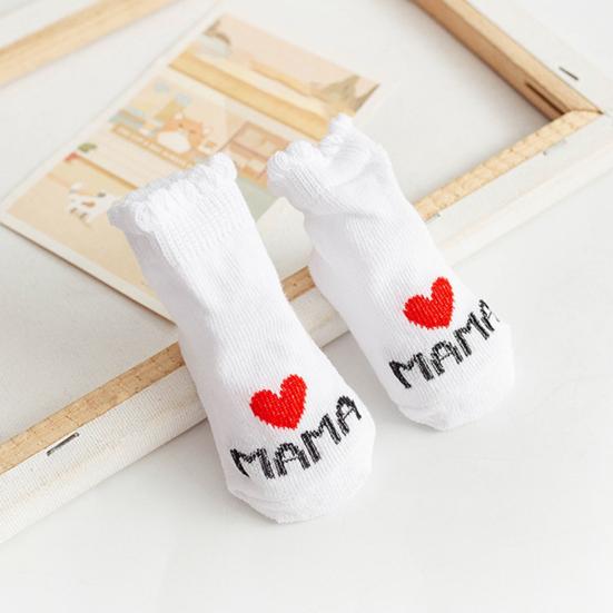 1 Pair Baby Socks with "I Love Dad/Mom" Pattern Cotton Striped Socks for Newborns 0-6 Months Cute Shower Gift & Daily Wear