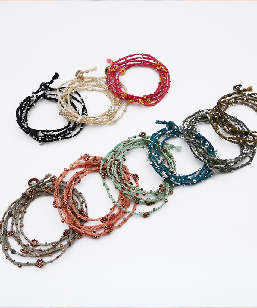 Wakami Life Is What Lab 0293 Knot Bracelet
