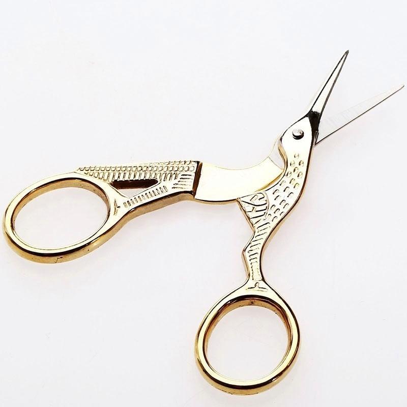 Gold Vintage Storch-förmige Stickerei Nähbesatz Kleiderherstellung Handwerk Schere Kreuzstich Kohlenstoffstahl Schere Mini-Schere