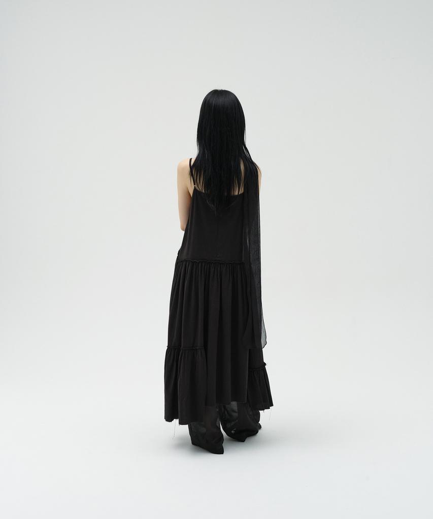 Loutaideu Sleeveless Shirring Dress [Black]