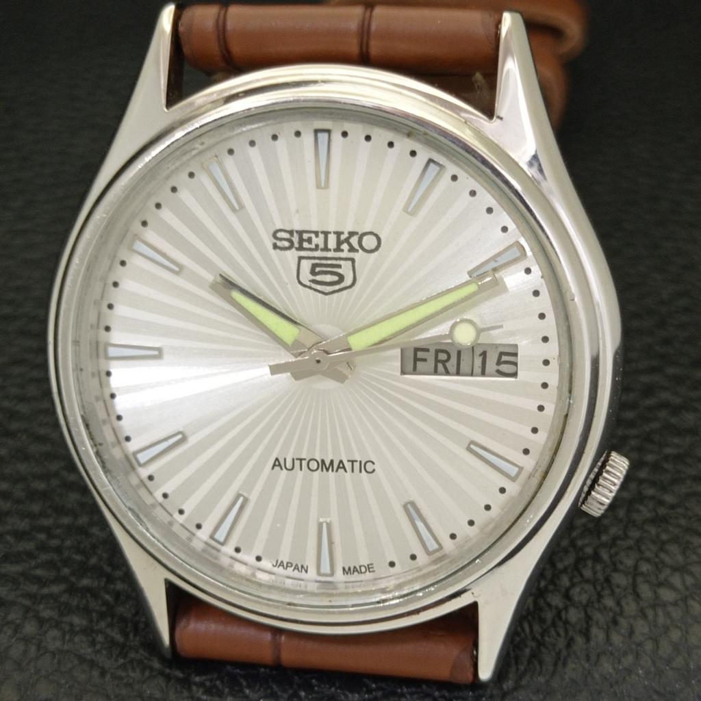 SEIKO 5 AUTOMATIC 7009A VINTAGE JAPAN MENS SILVER COLOR DIAL WATCH a701626-5 R206c-a701626