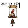 Cartello di Benvenuto Personalizzabile con Gnomo da Giardino e Campanella, Campanello da Porta Appeso per Esterno, Campanelle Eoliche con Numero Civico Uniche per Decorazioni di Patio, Casa, Portico, Cortile Campanella