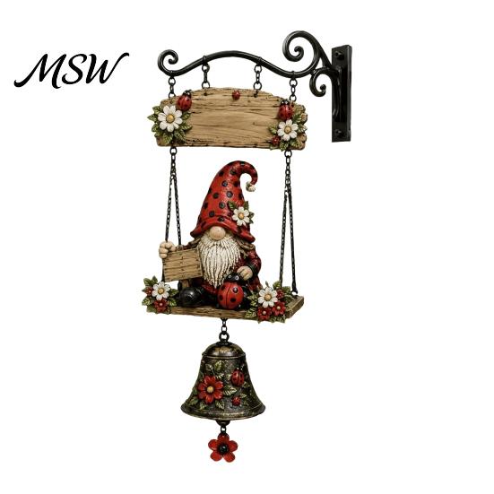 Cartello di Benvenuto Personalizzabile con Gnomo da Giardino e Campanella, Campanello da Porta Appeso per Esterno, Campanelle Eoliche con Numero Civico Uniche per Decorazioni di Patio, Casa, Portico, Cortile Campanella