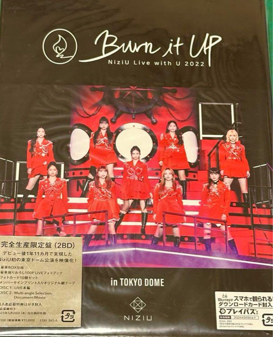 

[USED] NiziU Live with U 2022 Blu-ray DVD