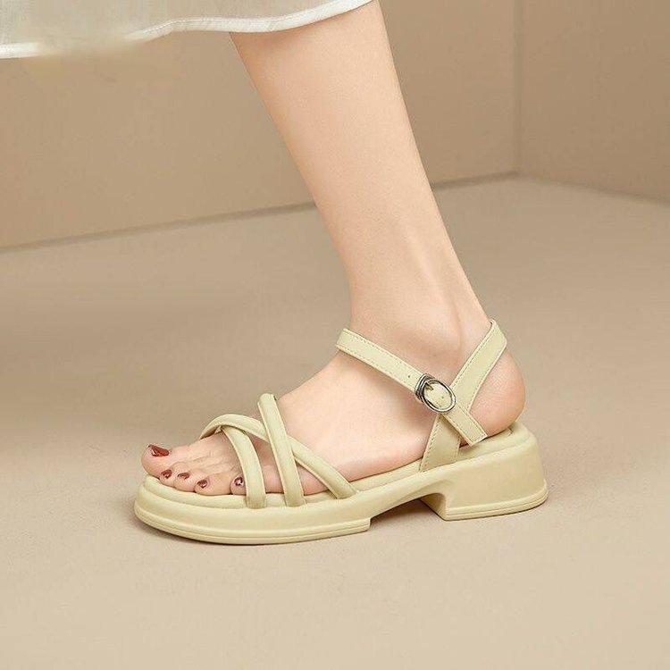 Thick-soled High-end Sports Sandals New Summer One-word Buckle with Muffin Beach Sandals with Skirt