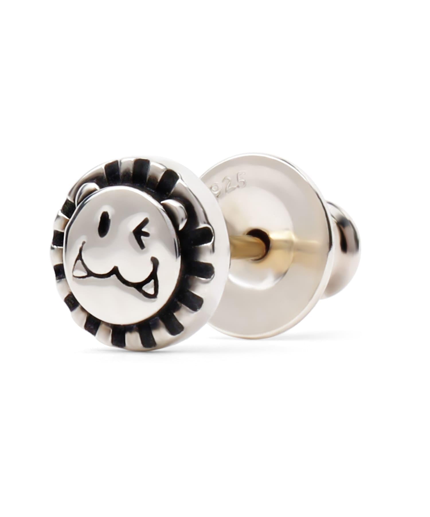 

Lionheart LEO Sharp Stud Earrings (wink) 925 Sterling Silver with Pouch