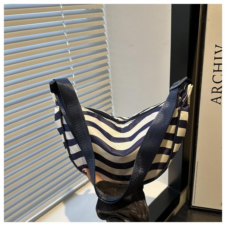 Four Seasons Contrast Color Stripe Fashion Printed Flower Large Capacity Crossbody One Shoulder Underarm Dumpling Women's Bag