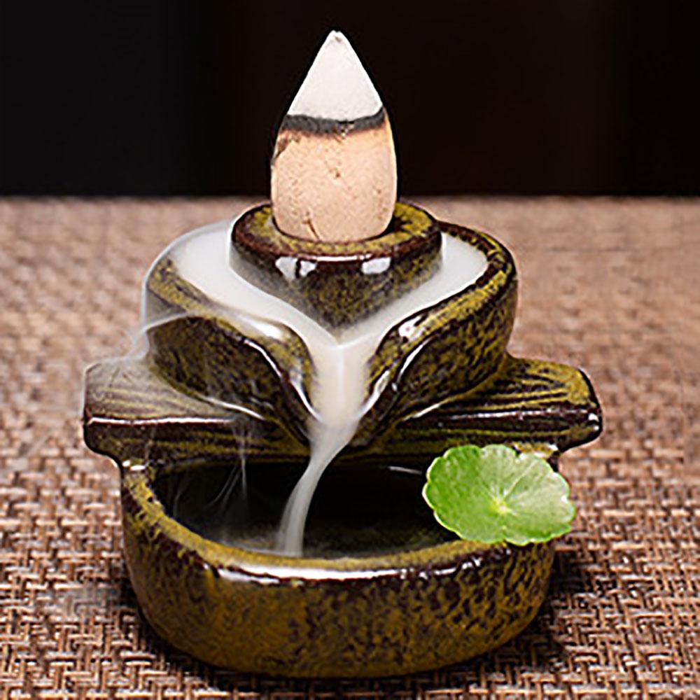 Bruciatore Incenso A Cascata In Ceramica – Buddha Cinese Con Luci LED E Coni Inclusi – Arredo Feng Shui Casa E Ufficio