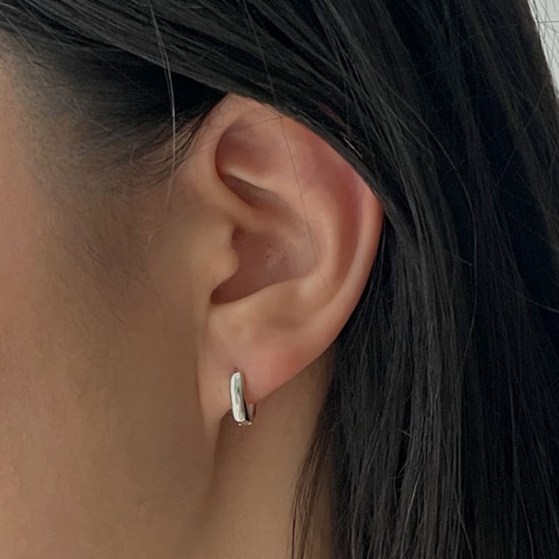 Melliv Square One-touch Earrings_mve31