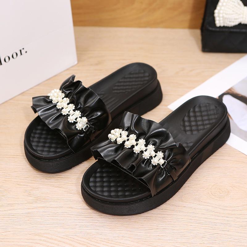 Pearl slippers women's 2025 summer thick-bottomed outer wear Internet celebrity leisure ins thick-bottomed non-slip beach sandals