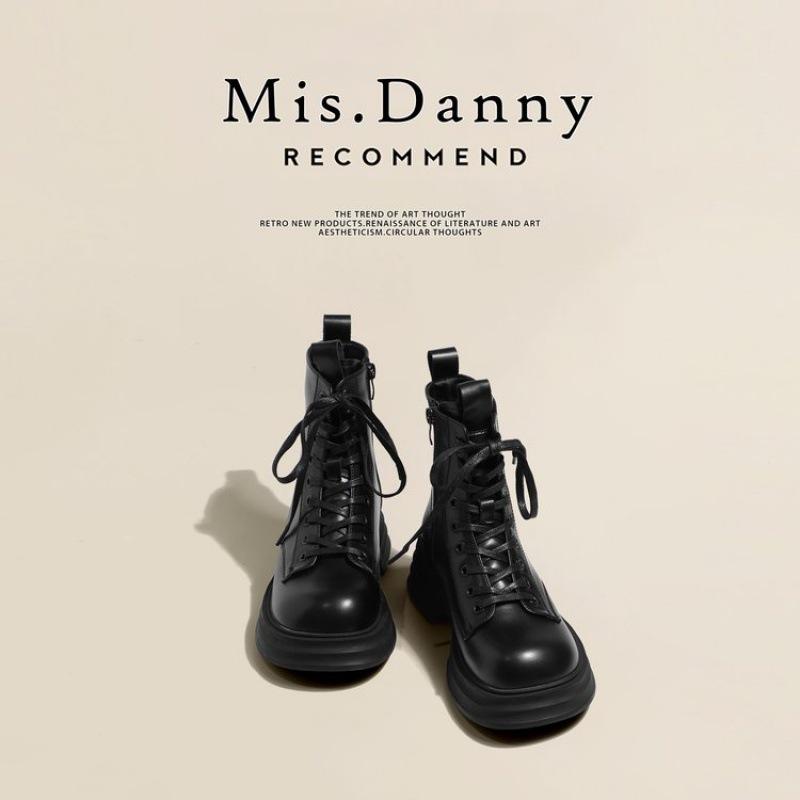 Martin boots women's 2025 new British style retro boots women's spring and autumn single boots thick-soled lace-up versatile snow short boots