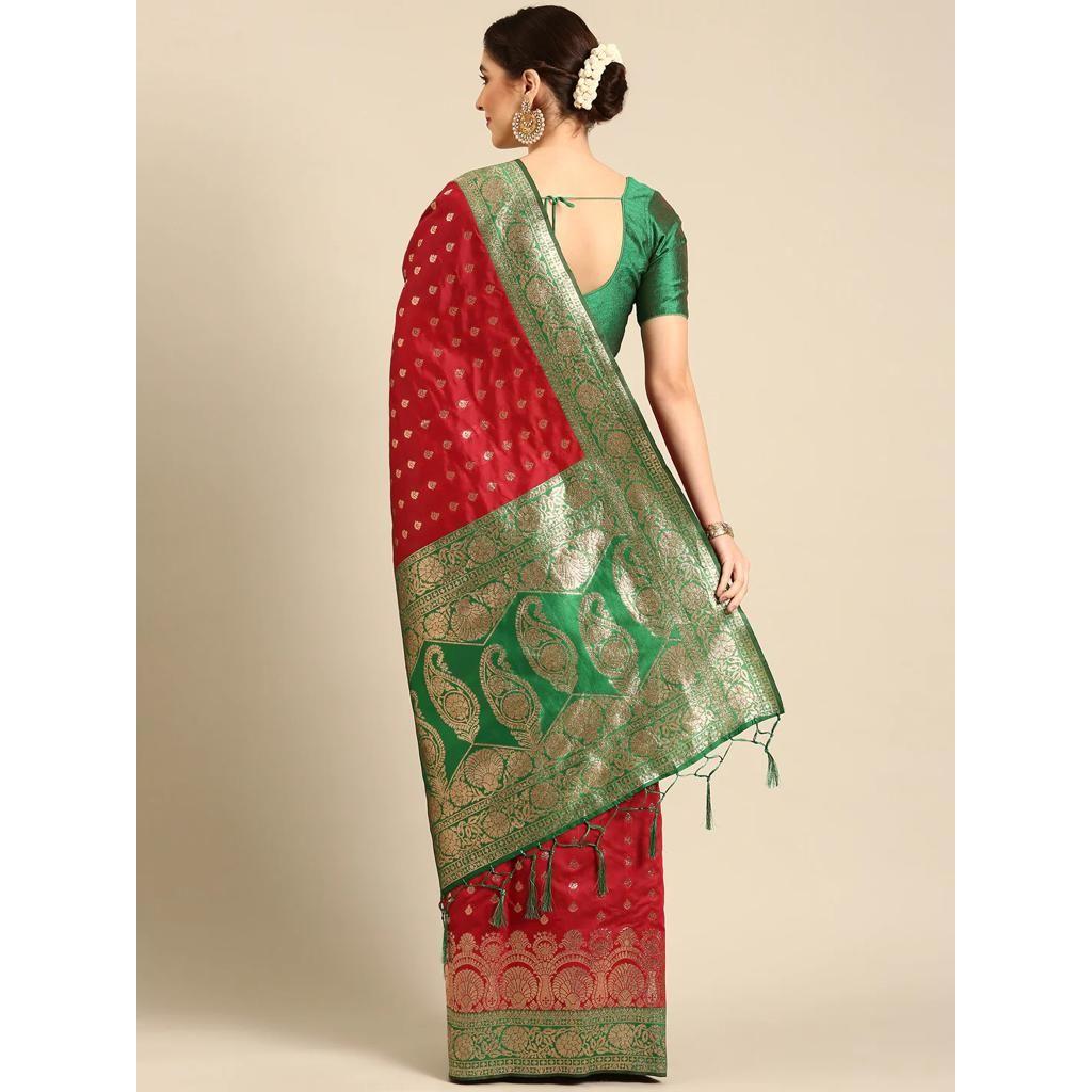 Beautiful Zari Work In Form of Traditional Motifs. This Beautiful Saree Is Elegantly Decorated with Gorgeous Solid Jacquard