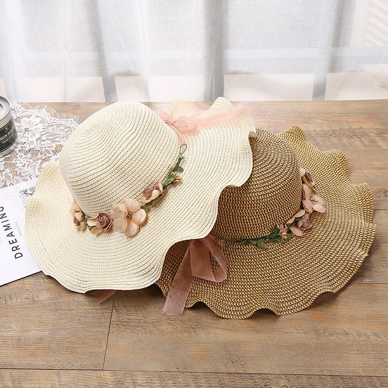 Summer Straw Hat With Flower Petals For Women Sun Protection And Breathability