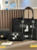 Neue Diamantmuster-Sichel-Hobo-Crossbody-Tasche - Kleiner Duft-Stil
