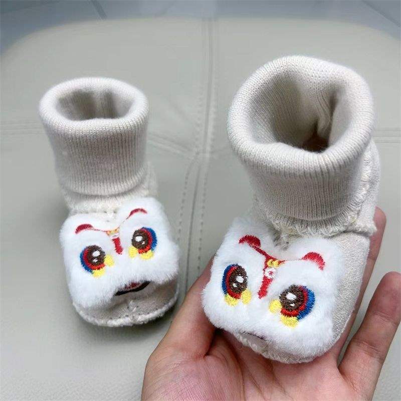 Winter Soft-soled Newborn Baby Cotton Shoes 0-6 Months Thickened Baby Anti-drop Socks Shoes Keep Warm and Do Not Lose Fluff Shoes
