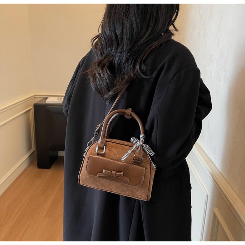 Premium bag women's autumn and winter new matte retro messenger bag portable bowling bag