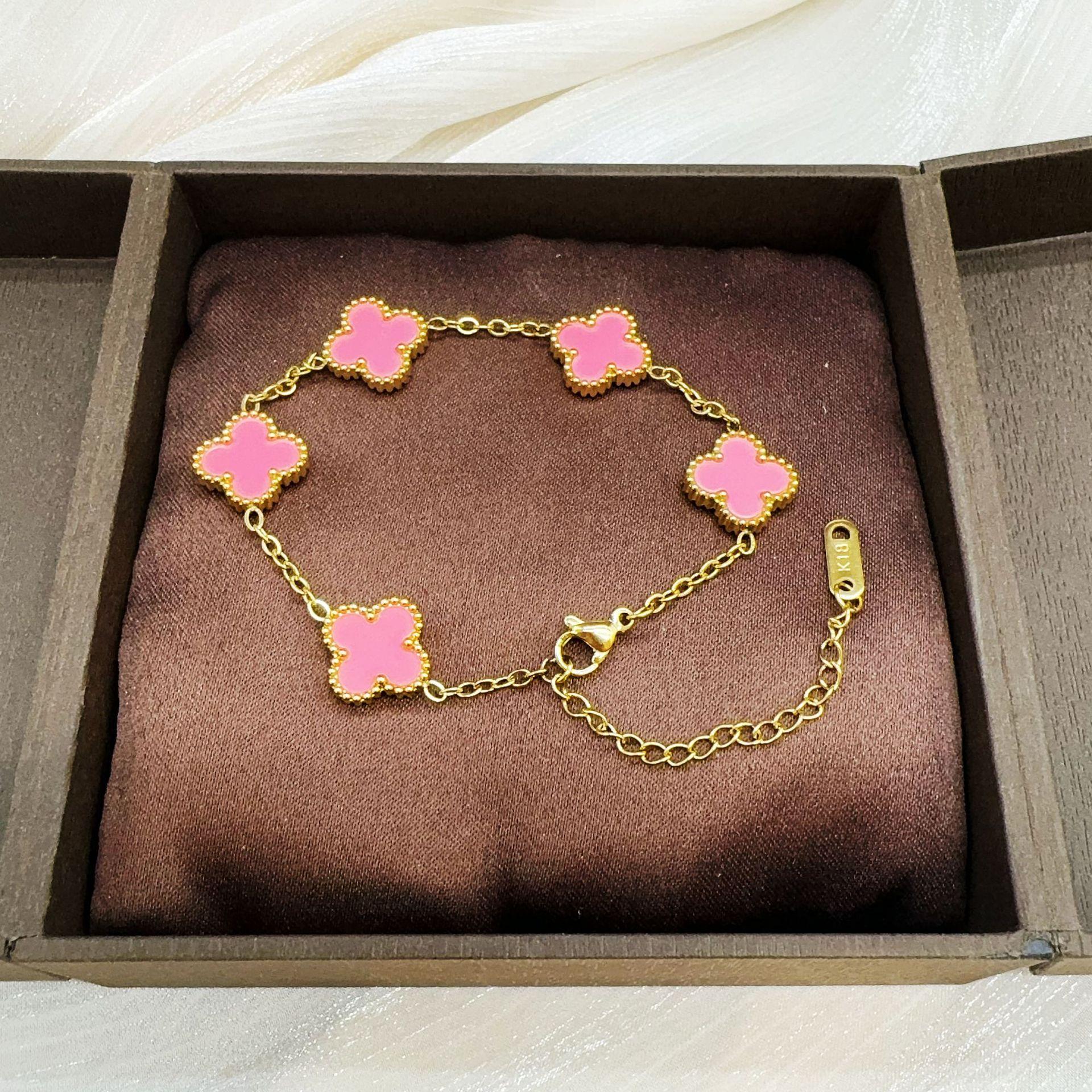 

Fashion Titanium Steel Four-Leaf Clover Bracelet Women Do Not Lose Color Luxury High-Grade Hand Jewelry