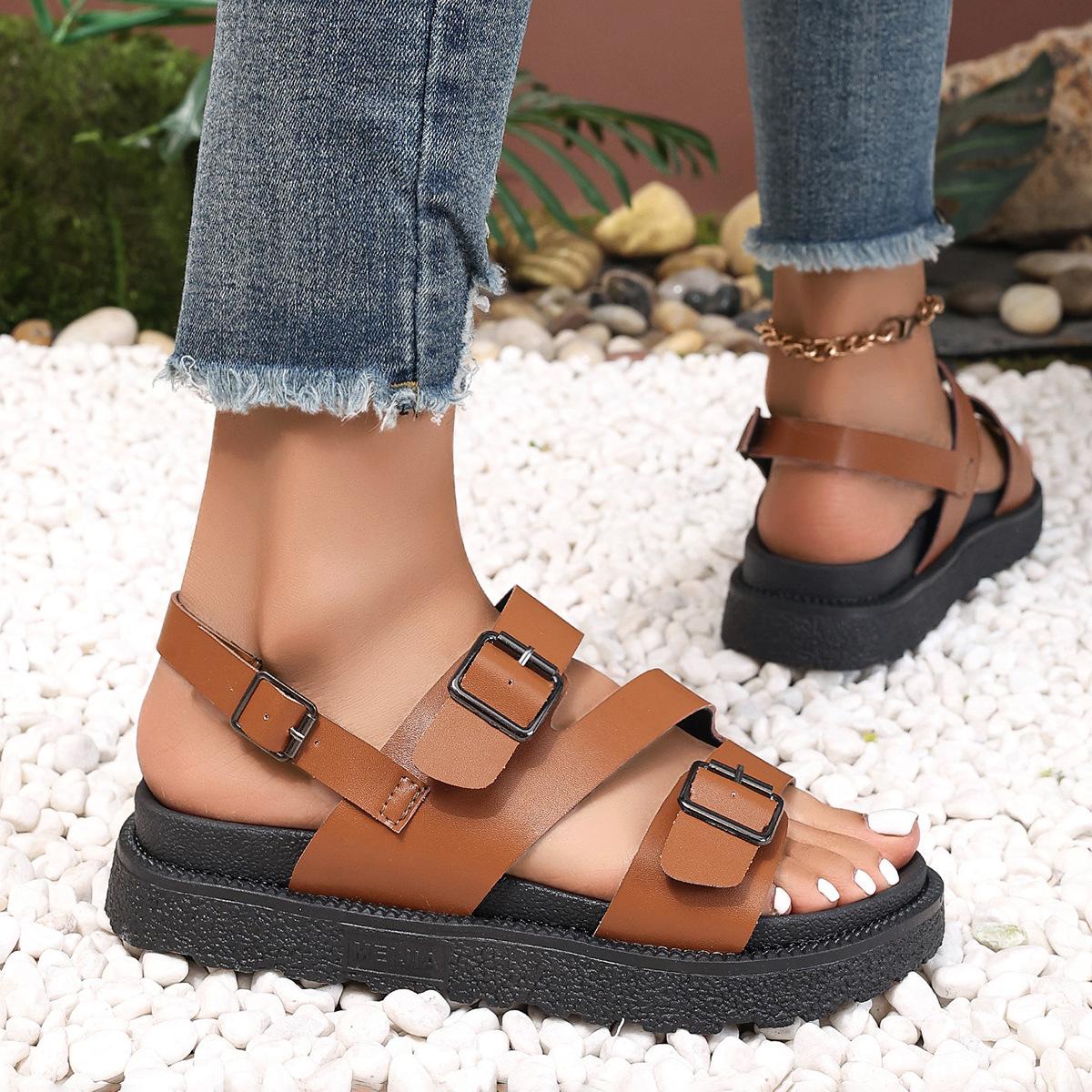 

Sports sandals women s summer new one-word thick-soled fashion casual soft-soled beach sandals 36 чорний