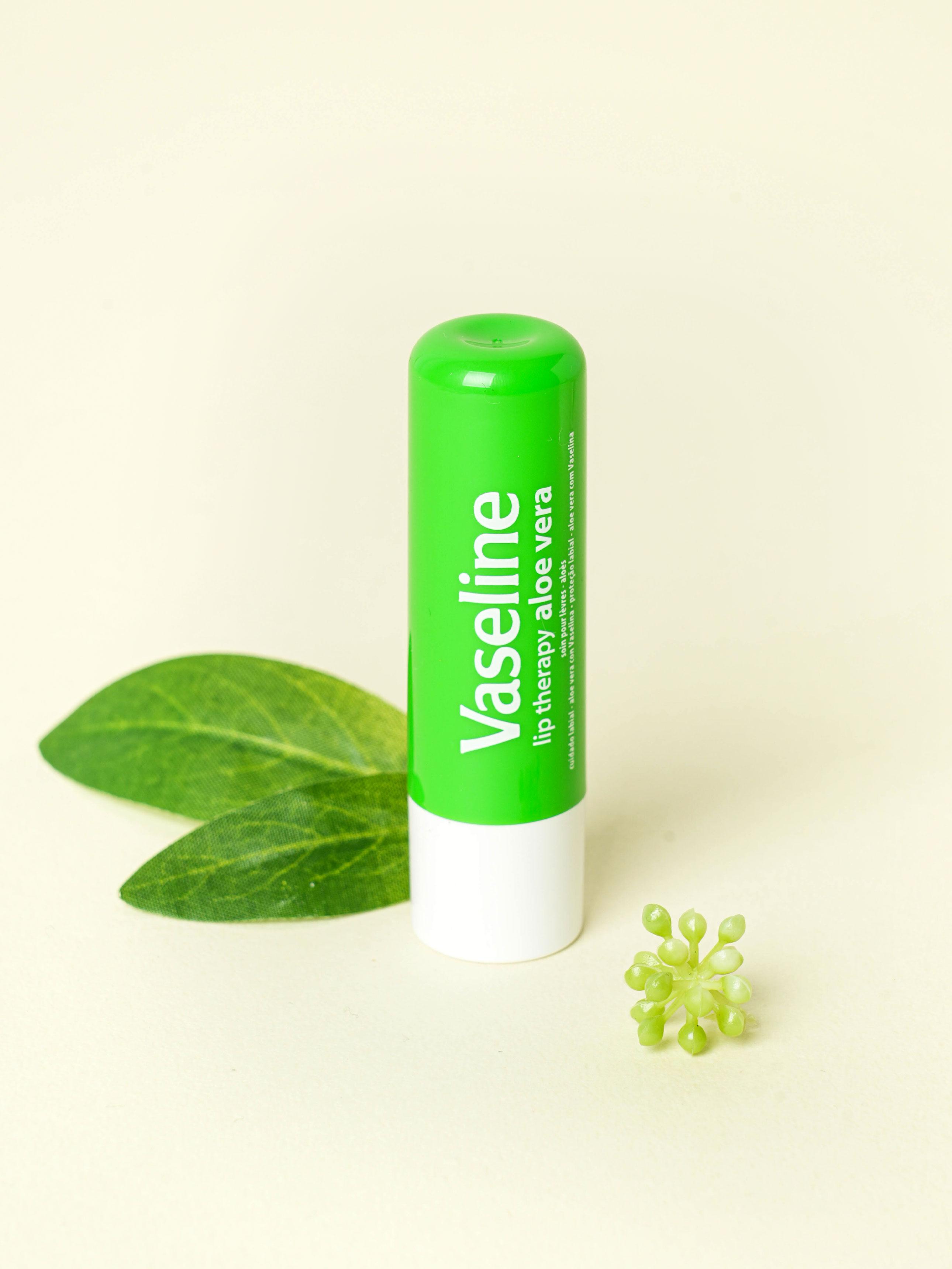 

Vaseline Lip Therapy Aloe Vera 4.8g 1ea