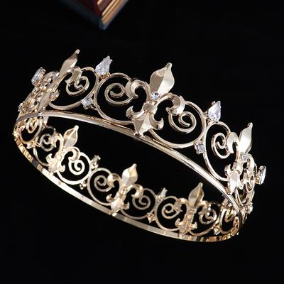 Barocke runde goldene Krone, Legierung, Strass, Königskrone, Brautkrone, Kopfschmuck