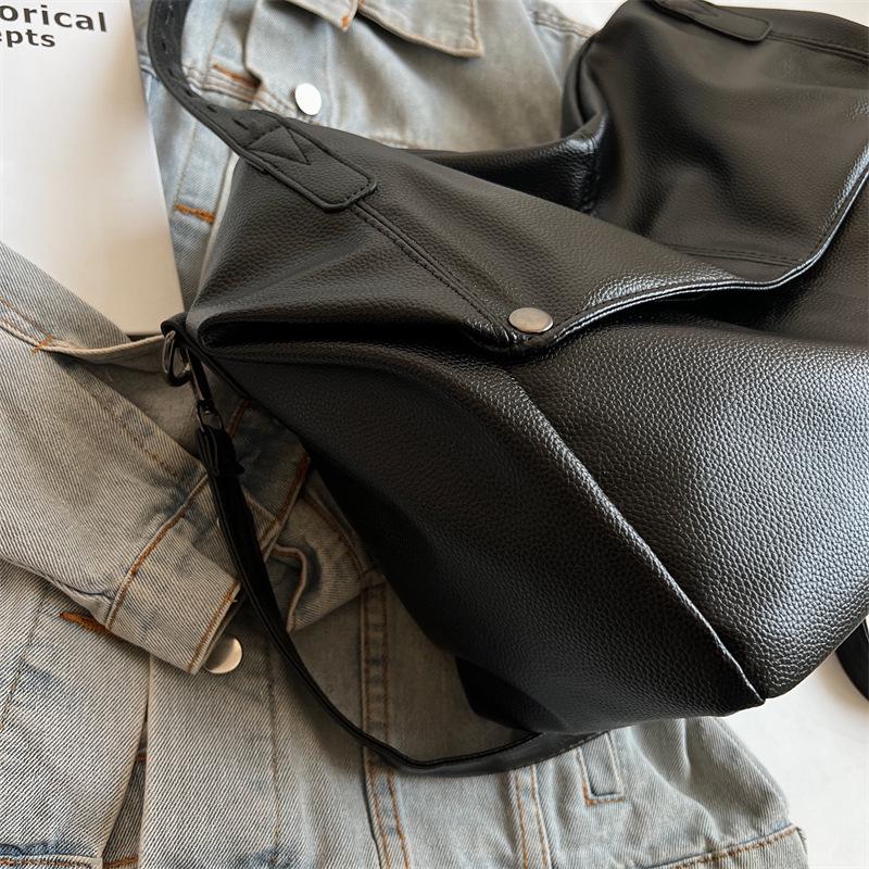 Korean Style Solid Color Large-Capacity Tote Bag - Women's Fashion Crossbody and Shoulder Bag