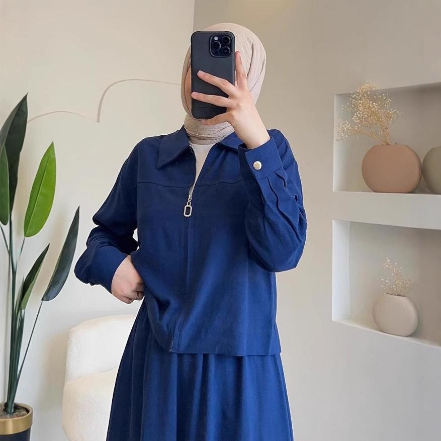 2025 Autumn Fashion: Women's Casual Long-Sleeved Jacket and Midi Skirt Set