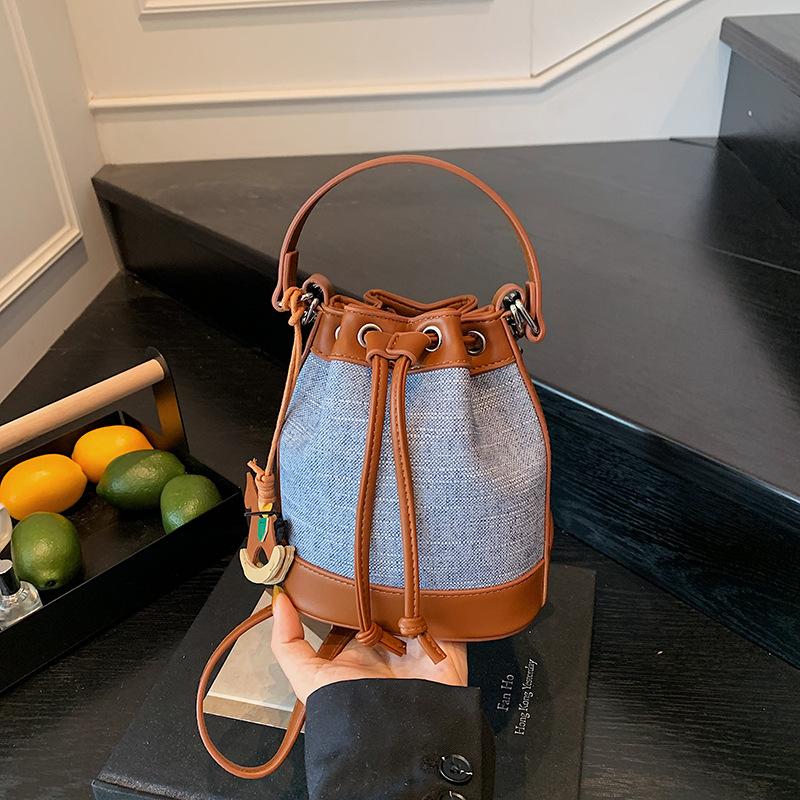 Niche bag women's new summer versatile messenger bag drawstring mini bucket bag