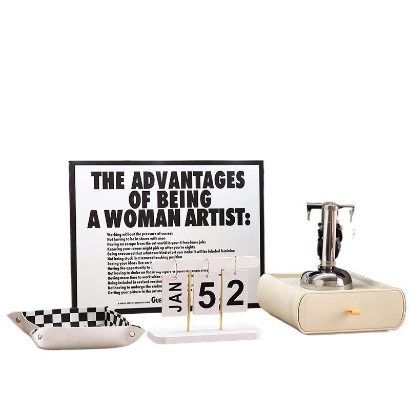 Nordic Minimalist Wooden Desk Calendar Ornament - Soft Decorative Date Display with Free Shipping