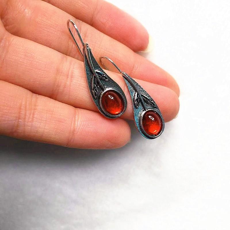 New Vintage Inlaid Red Gemstone Leaf Earrings Personality Ethnic Style Leaf Earrings