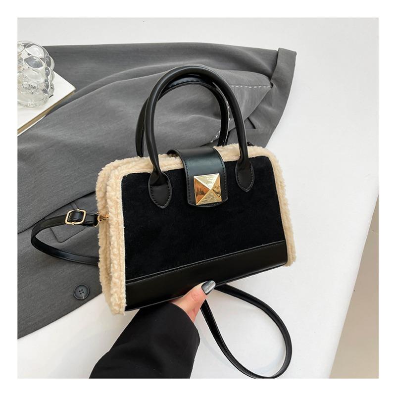 Fashion Lock Portable Small Square Bag Winter New Fashionable Shoulder Bag Simple Commuter Messenger Bag