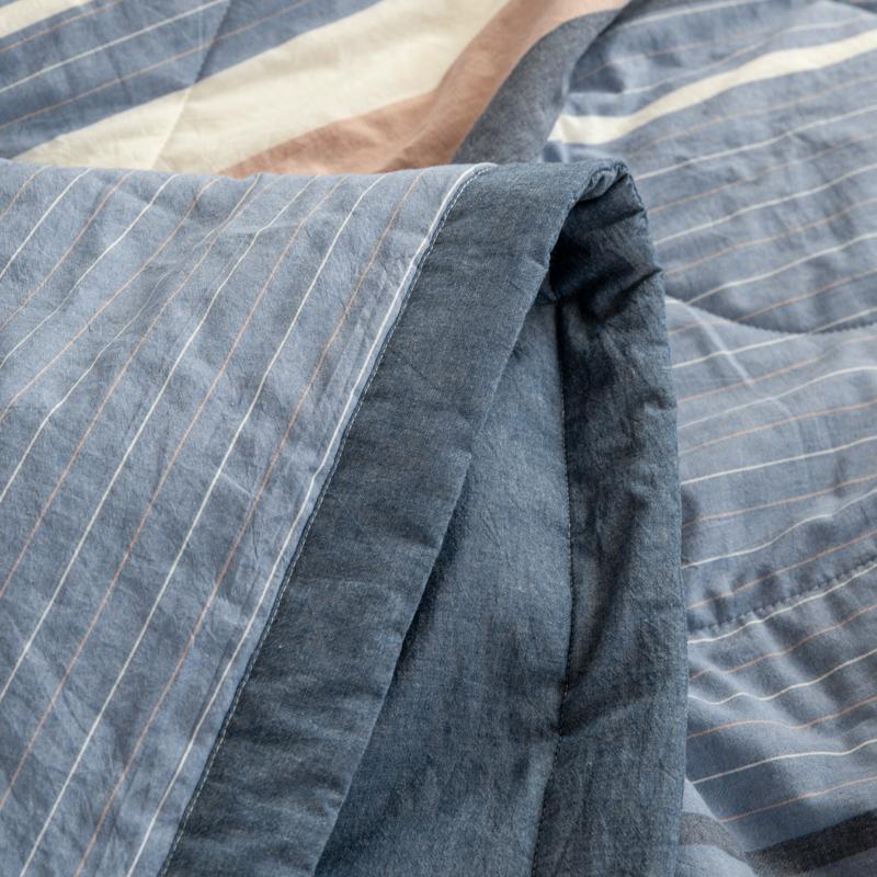 Simple Lines Summer Quilt Japanese Style Cotton Air Conditioning Quilt Luxury Soft Breathable Thin Blanket for Adults Kids