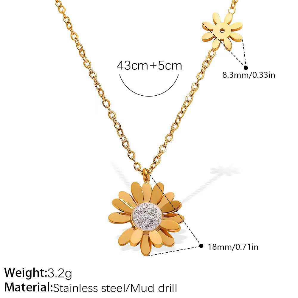 Trendy Retro Round Brand Engraved Rose Pendant Necklace Fashionable Simple Versatile High-End Necklace