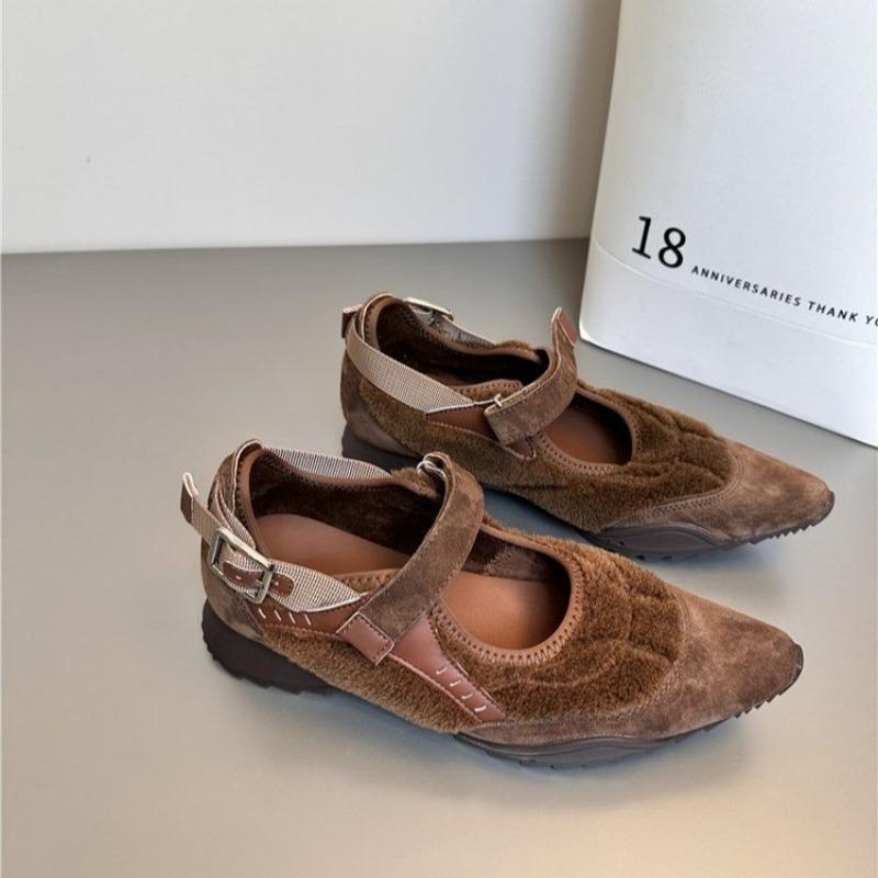 

Fashion Women s Fashion Square Heel Shoes Winter New Pointed Head Shallow Mouth Suede Anti-slip Wear-resistant Low-top Shoes 40