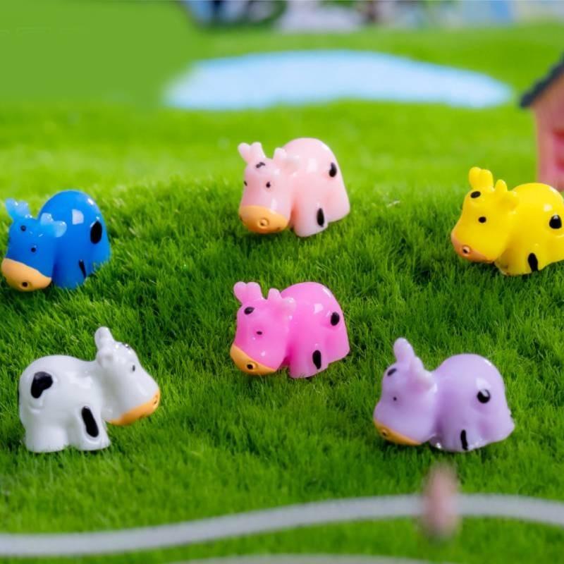 Colorful Mini Resin Cow Figurines For Creative Diy Garden Decoration