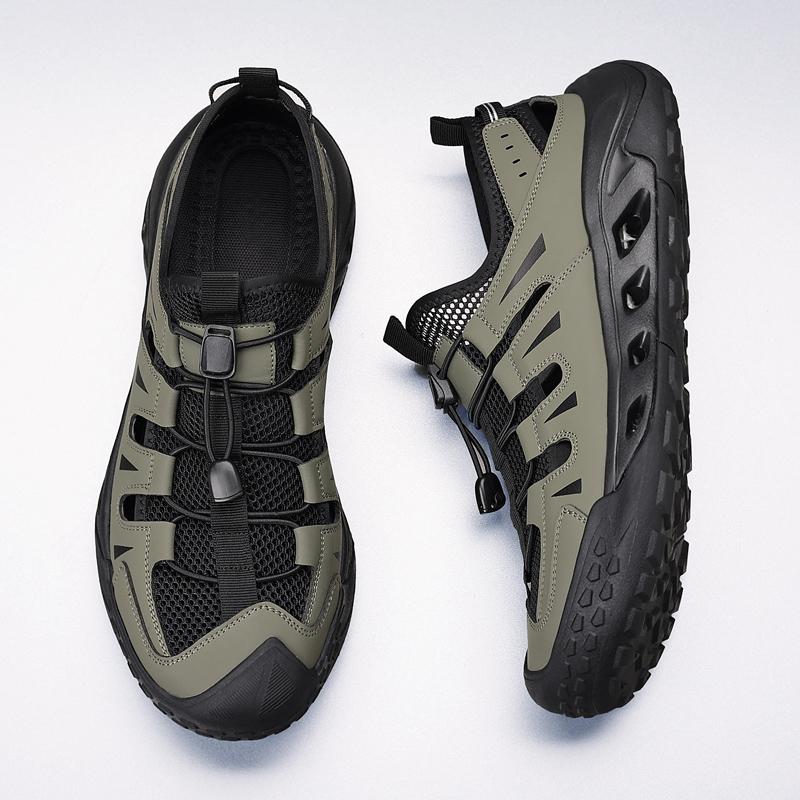 Schnelltrocknende Wading-Aqua-Schuhe für Herren Outdoor Herren Mesh-Sandalen Neu Bequeme Herren Strand-Flats Aushöhlen Sandalen Sommer-Sneakers