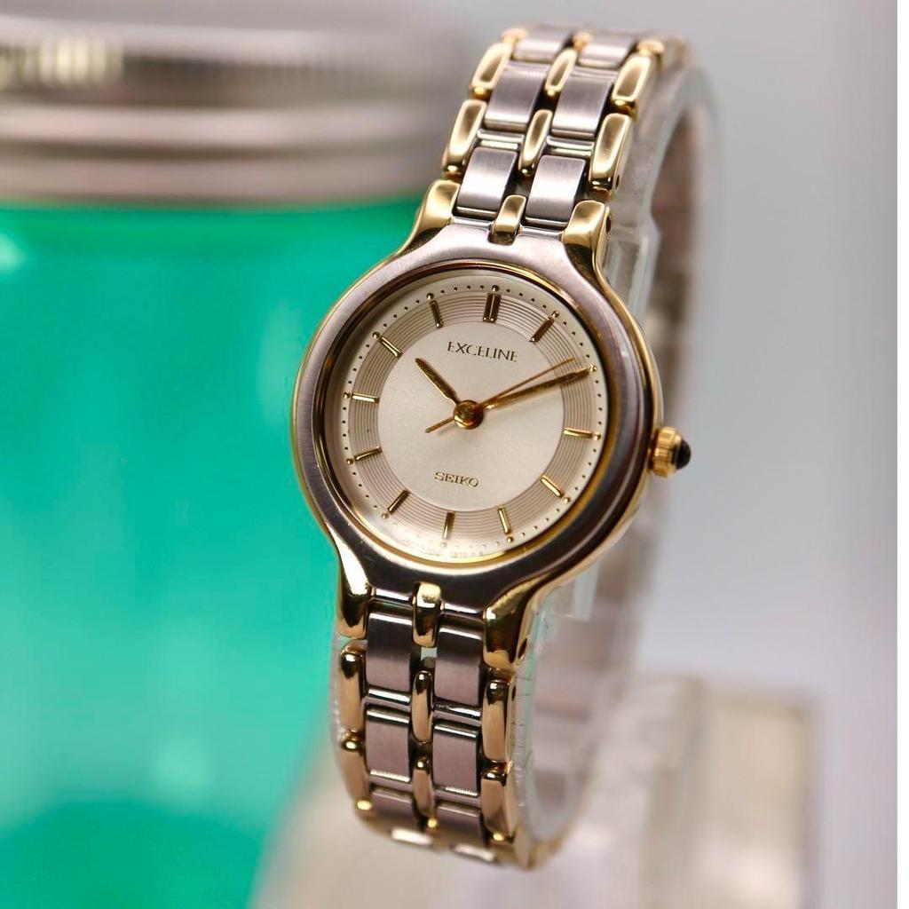 [USED] Seiko Silver Exceline Round Watch 1126